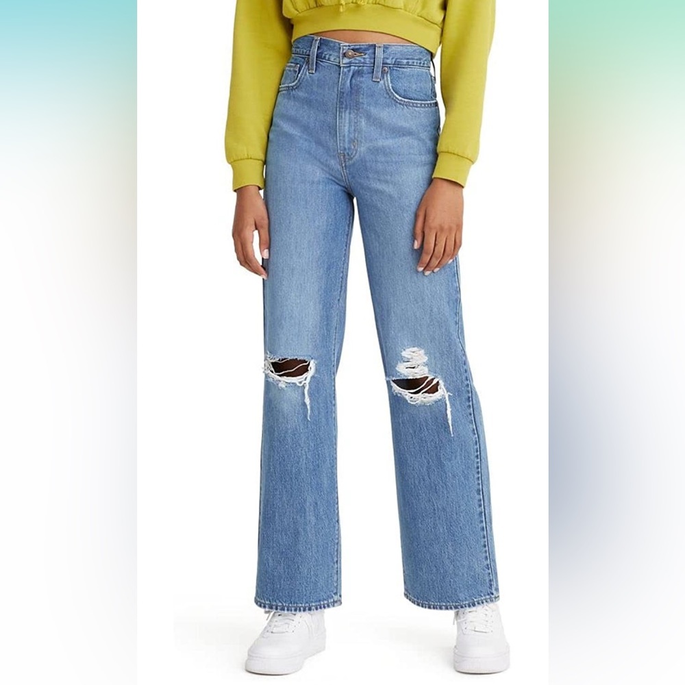 High-Waisted Straight Levi’s